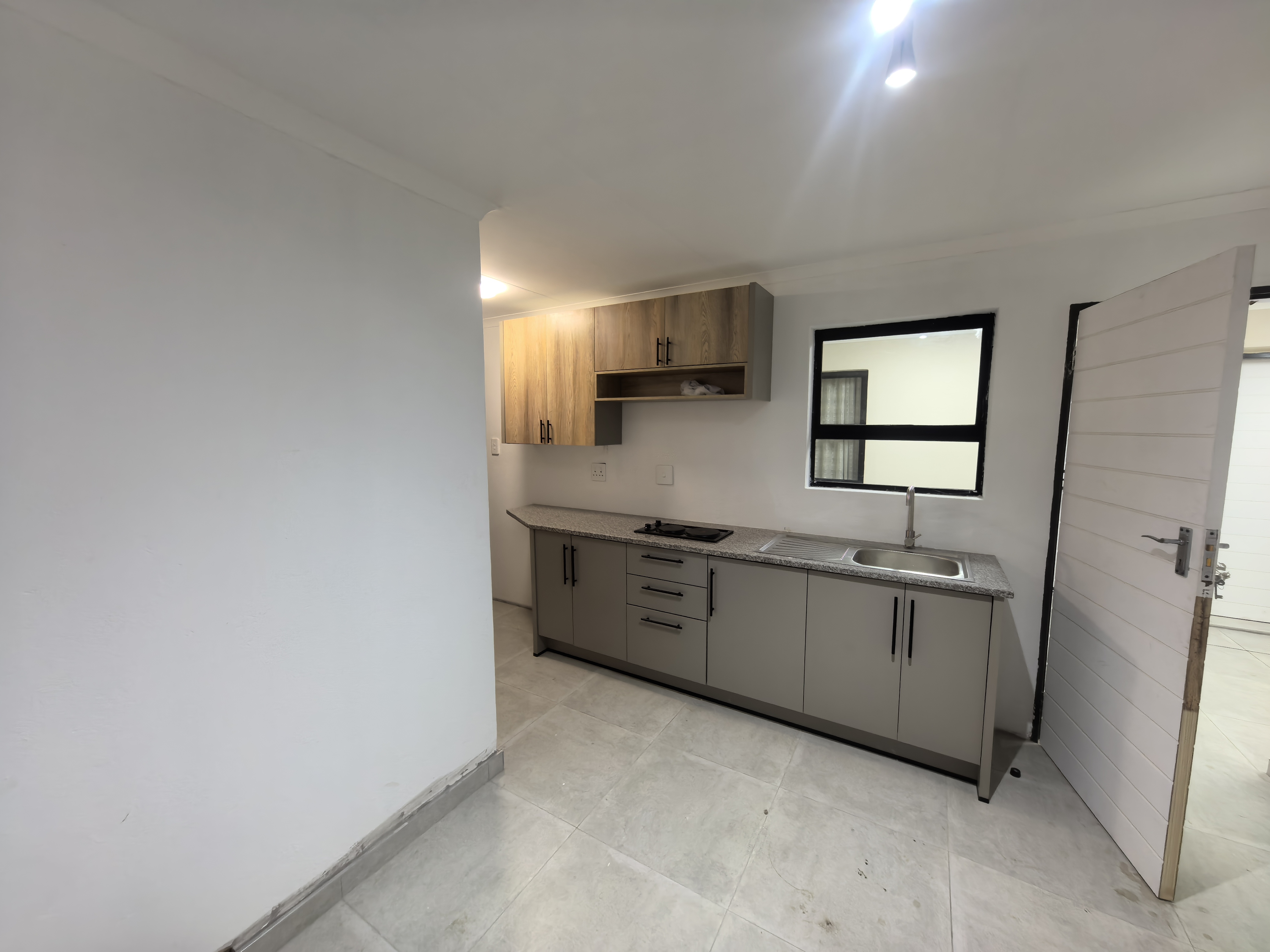 Room image 2